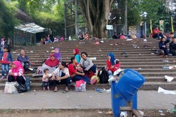 Miris! Beredar Foto Kebun Binatang Bandung Penuh Sampah