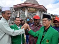 PPP Serahkan Bantuan untuk Masjid di Tolikara