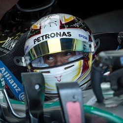 Hamilton Masih Tercepat, Duo Red Bull Membuntuti