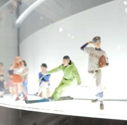 Boneka Ini Dibuat Menggunakan 120 Kamera Mirrorless