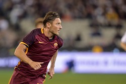 Menyaksikan Fantasista di GBK