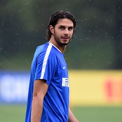 Inter Genjot Perbaikan Lini Belakang