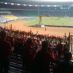 Latihan di GBK, Totti dkk Disemangati Chant-chant I Lupi