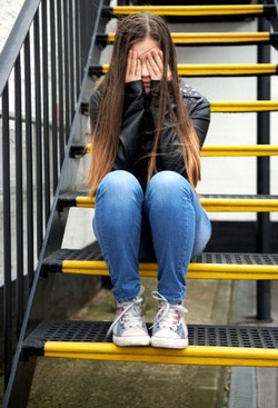 Mengatasi Patah Hati Saat Diputuskan Kekasih Secara Tiba-tiba