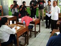 Menristek Tinjau Ujian Mandiri Undip