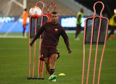 Ashley Cole Merasa Sebebas Burung di Italia