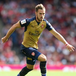 Ramsey Tersanjung dengan Rumor Barca, Berminat Jajal La Liga