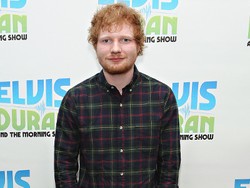Ed Sheeran BAB di Celana Saat Manggung