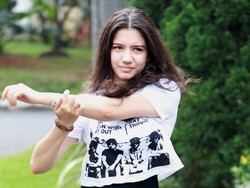 Cassandra Lee Ungkap Kesulitan Jadi Bintang Sinetron