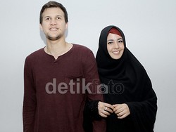 Ibunda Risty Tagor Tak Permasalahkan Anaknya Pisah Rumah