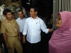 Mentan Mau Borong Beras, Pengusaha Penggilingan Menolak