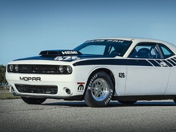 Mopar Mulai Garap 60 Unit Dodge Challenger Drag Pak