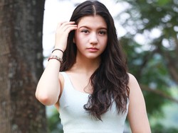 Cassandra Lee, Si Cantik Belia Berdarah Prancis