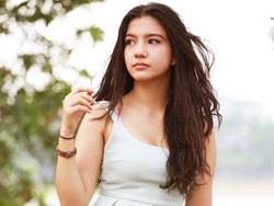 Cassandra Lee Masih Belajar Akting Pakai Bahasa Indonesia