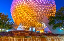 Liburan ke Disneyland, 3 Turis Wanita Malah Adu Jotos