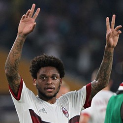 Misi Luiz Adriano Patahkan Kutukan Nomor 9 Milan