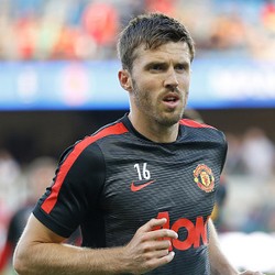 Carrick Sambut Kedatangan Schweinsteiger & Schneiderlin dengan Positif