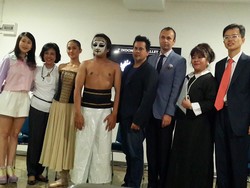 Penari Australia Ajarkan Balet ke Komunitas Ciliwung