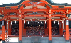 Hiii! Ribuan Boneka di Kuil Jepang Ini Konon Memiliki Roh