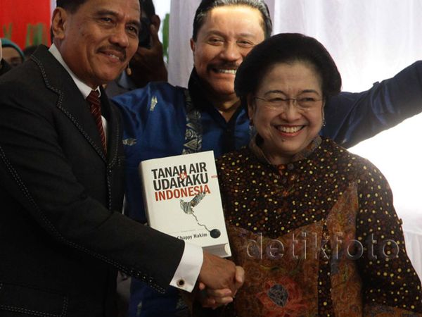 Megawati Hadiri Peluncuran Buku Chappy Hakim
