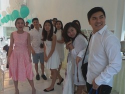 So Sweet! Glenn Alinskie Beri Kejutan Ulang Tahun Chelsea