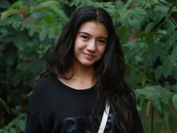 Jadi Vampir, Cassandra Lee Sempat Pikir-pikir Dulu