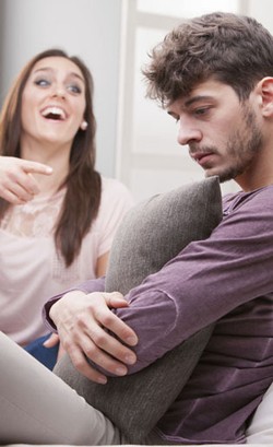 11 Hal yang Buat Pria Ilfil, Bicara Sok Imut dan Wanita yang Terlalu Drama