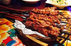 Ada Makanan Tradisional Uighur dalam Muslim Fare Festival di Beijing