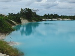 Kawah Putih Ciwidey? Bukan, Ini Danau Kaolin di Belitung
