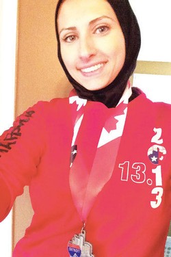 Pelari Wanita Ini Ingin Jadi Hijabers Pertama yang Tampil di Sampul Majalah