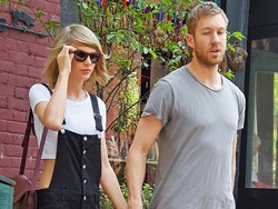 Calvin Harris Dikabarkan Beli Cincin Tunangan Rp 6,7 M untuk Taylor Swift