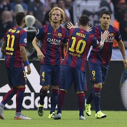 Main Bersama Messi, Suarez, dan Neymar Mudah? Tidak Juga