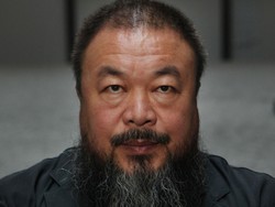 Pernah Dibui, Pemerintah Inggris Tolak Visa Seniman Ai Weiwei