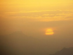 Menanti Sunrise di Jabal Rahmah yang Penuh Cinta