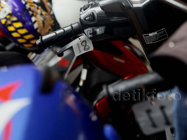 Besok Dishub DKI Perlakukan Tarif Resmi Parkir Pinggir Jalan