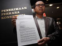 Warga Surabaya Gugat UU Pilkada ke MK