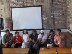 Film Surat Dari Praha Perkenalkan 2 Soundtrack Sekaligus