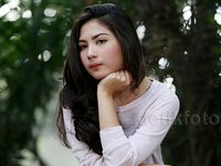 Aih, Jessica Mila Lagi Bengong Aja Tetap Cantik