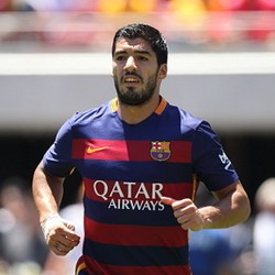 Suarez Masih Jadi Bayang-bayang Messi dan Neymar di Barca