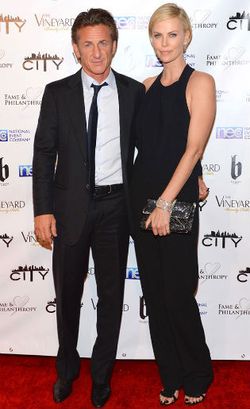 Charlize Theron Adopsi Anak Pasca Putus Dari Sean Penn Charlize Theron Adopsi Anak Pasca Putus Dari Sean Penn