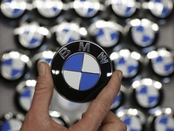 Bos Apple Sambangi Markas BMW, Mobil iCar Segera Terwujud?