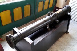 Kisah Meriam Buntung & Kutukan dari Istana Siak