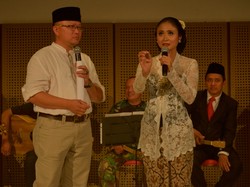 Monolog Kemerdekaan Kolaborasi dengan Sapu Lidi