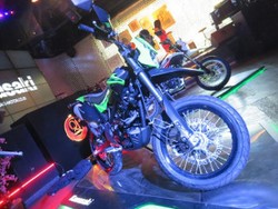 Sebulan, Kawasaki Targetkan Jual 1.000 Unit D-Tracker Terbaru