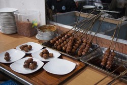 Wisata Kuliner di Malang, Coba Nih Bakso Bakar yang Lezat