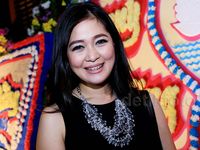 Gracia Indri, Kok Sendirian di Nikahan Gina-Kinos?