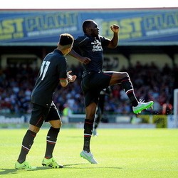 Benteke Cetak Gol, Liverpool Atasi Swindon Town