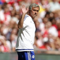 Medali Mourinho untuk Suporter Arsenal