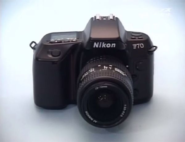 Mengintip Proses Produksi Kamera Nikon Era 90-an