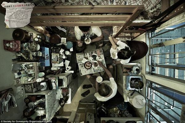 Apartemen Super Padat di Balik Gemerlap Hong Kong